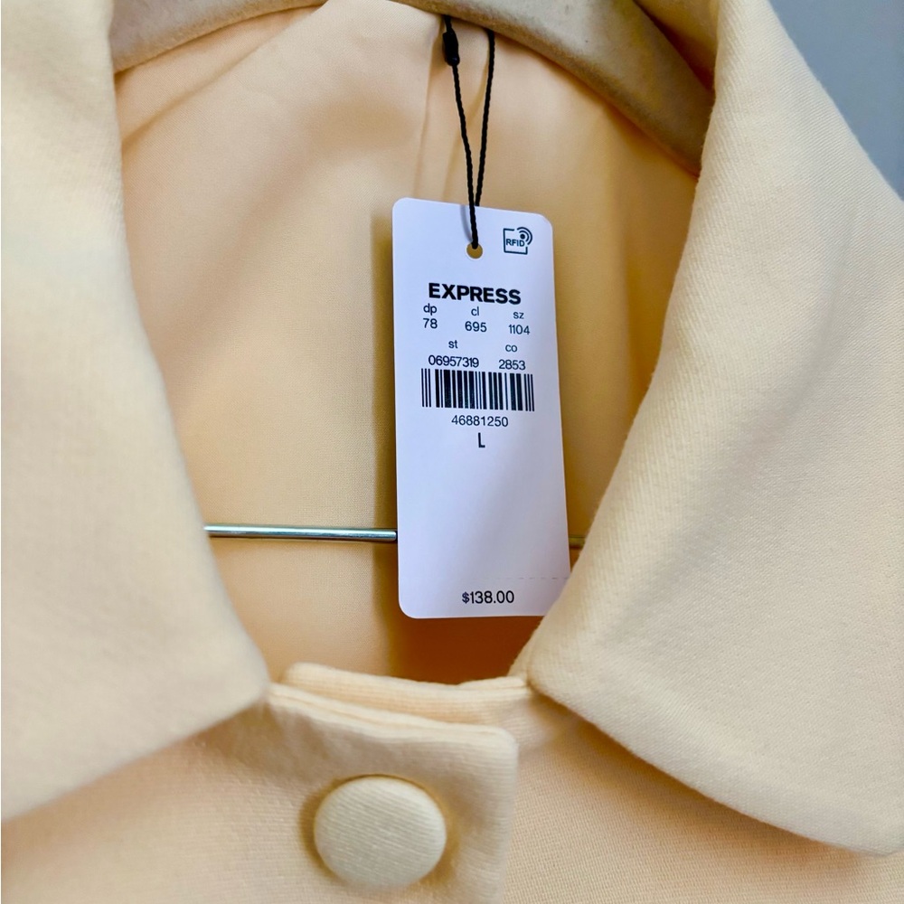 Express Collared Cropped Jacket - Picture 3 of 5